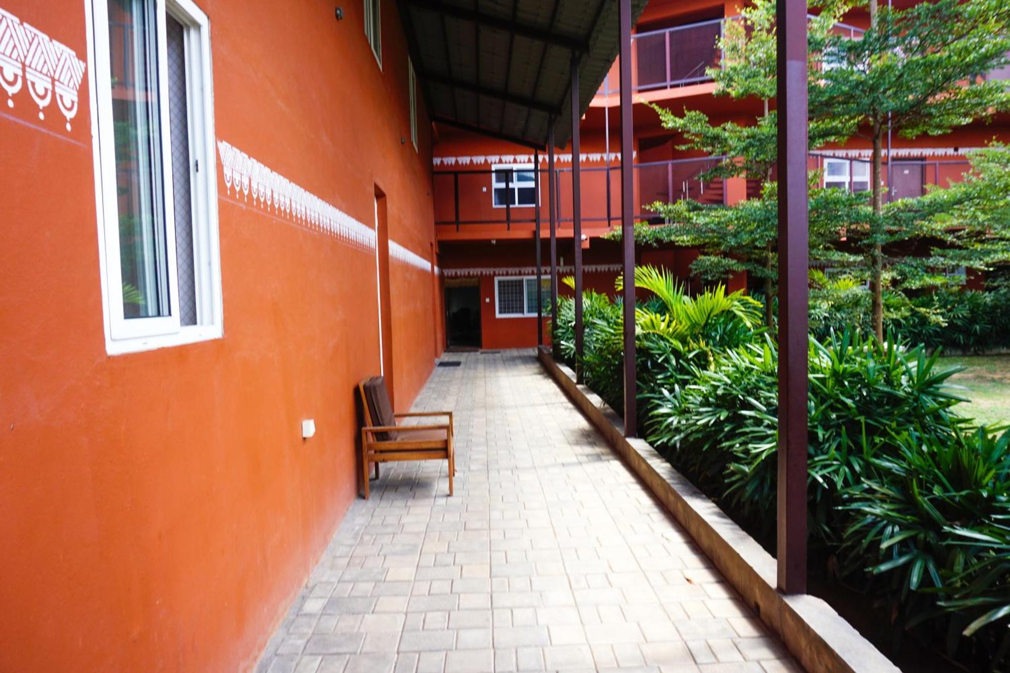 Vistar Resort & Hotels Kammasandra Exterior foto
